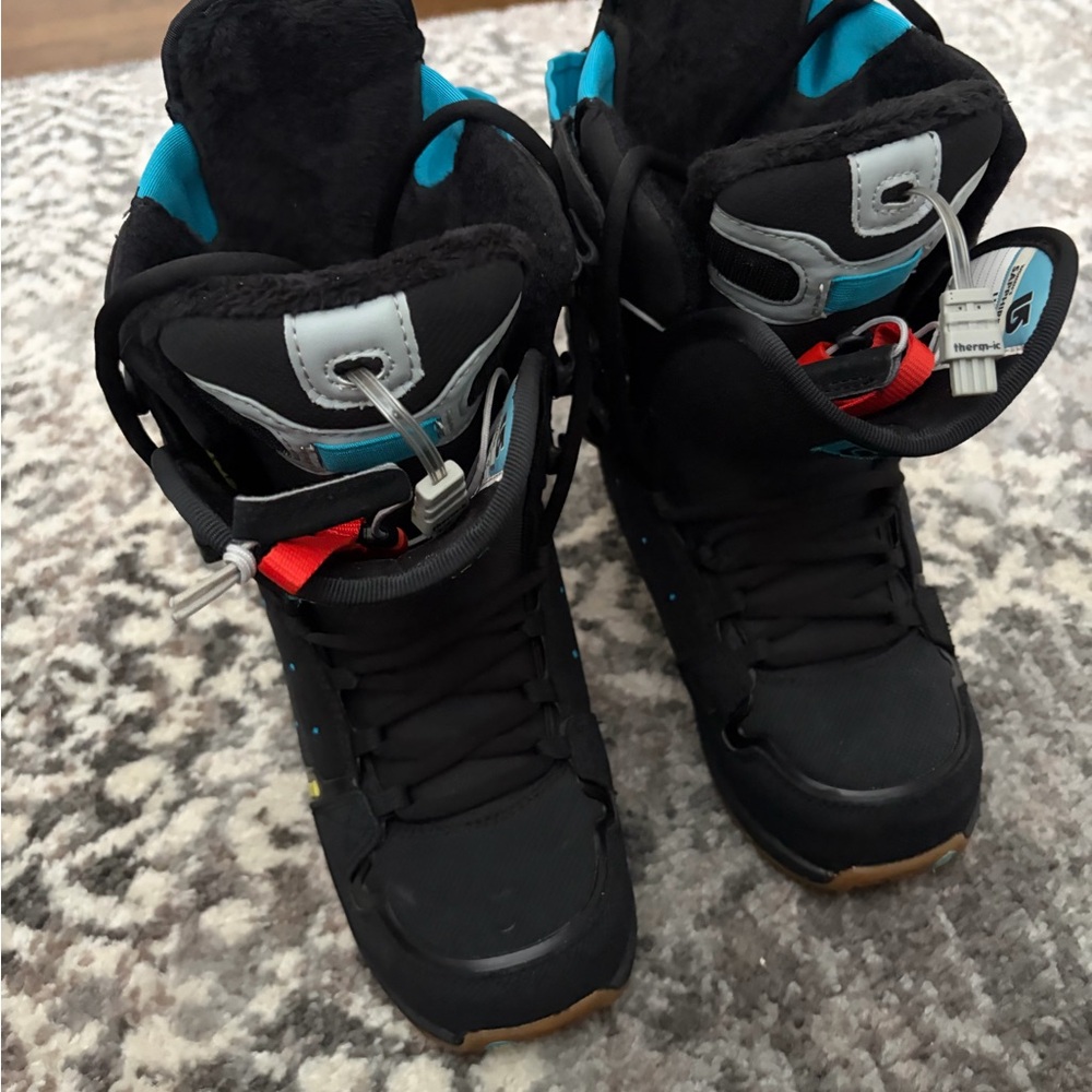 Burton Women’s Sapphire Boots 7.5